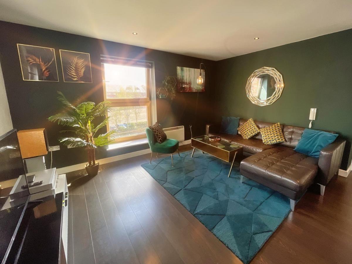 Historic Clock Tower Apartment With Rooftop Terrace And Free Secure Parking Шефилд Экстерьер фото
